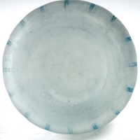 Vase &quot;Mimosa&quot; verre blanc patiné bleu de René LALIQUE