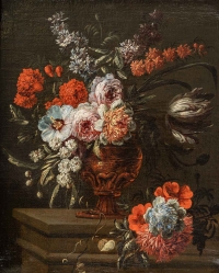 Vase de fleurs sur un entablement. École  Italienne Du XVIII Siècle.