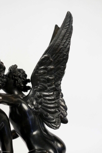 Groupe en bronze à patine noire Ange et Nymphe époque Romantique vers 1830-1840