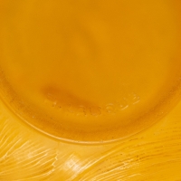 Vase &quot;Formose&quot; verre Butterscoth double couche jaune et opalescent de René LALIQUE