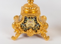 Garniture de cheminée XIX en bronze doré et émaillé cloisonnés Napoléon III