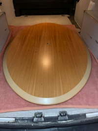 Eero Saarinen et KNOLL :  table ovale TULIP  198x121 cm
