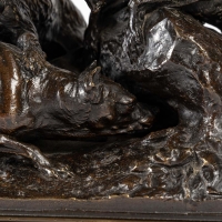 Les 3 chiens au terrier Sculpture en bronze signé P. J. Mène