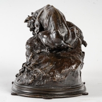 Les 3 chiens au terrier Sculpture en bronze signé P. J. Mène