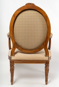 Paire de fauteuils Louis XVI. Fin XVIIIème.
