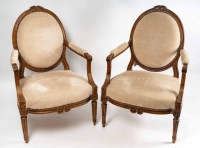 Paire de fauteuils Louis XVI. Fin XVIIIème.