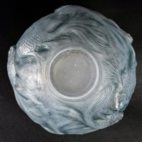 Vase &quot;Formose&quot; verre opalescent double couche patiné bleu-vert de René LALIQUE