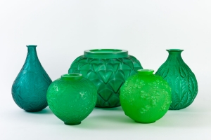 Ensemble de vases en verre vert de René LALIQUE||||||