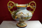 Grand Vase italien Renaissance dans le style Nivernais