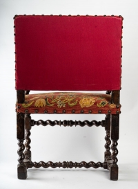 fauteuil Louis XIII ,accotoirs aux têtes de chien,17 eme