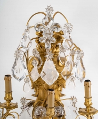 Paire d&#039;appliques en bronze et cristal, style Louis XV