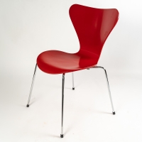 Suite de neuf chaises par Arne Jacobsen
