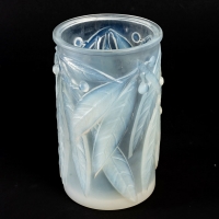 Vase « Laurier » Verre Opalescent de René LALIQUE