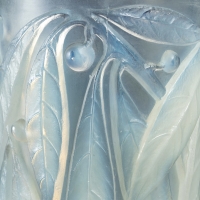 Vase « Laurier » Verre Opalescent de René LALIQUE
