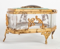 Un coffret en cristal et bronze doré fin XIXème siècle