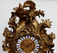 1840′ Pendule Rocaille en Bronze par Denier à Paris “Un Monde Aquatique”