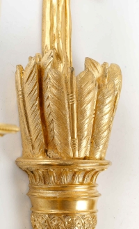Paire d’appliques aux Carquois de style Louis XVI en bronze doré du XIXème siècle