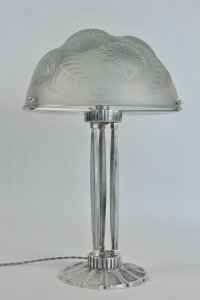 René Lalique &quot;Dalhias&quot; Table Lamp on Silver Bronze Base