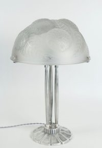 René Lalique &quot;Dalhias&quot; Table Lamp on Silver Bronze Base