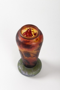 Vase de JACQUEMARD  à décor de Cyclamens EPOQUE 1900 NANCY