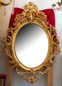 Important miroir doré