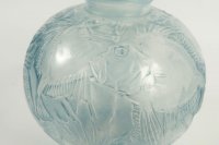 René Lalique (1860-1945) Opalescent Vase &quot;Poissons&quot;