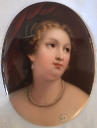 Plaque ovale signée KPM, Marie Antoinette. Réf: 117.