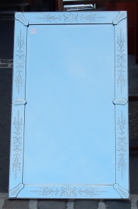 1950/70&#039; Miroir rectangle Venise avec cabochons en flèches 83 x 137 cm