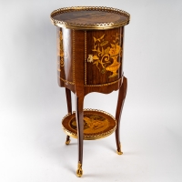 Table de salon d&#039;époque Napoléon III (1851 - 1870).