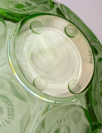 Vase &quot;Anémones&quot; cristal vert clair de LALIQUE FRANCE