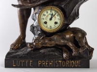 Pendule en régule d&#039;Emile Picault, XXème siècle