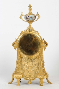 Une garniture en bronze doré et émail cloisonné fin XIXème siècle