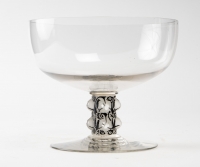 Coupe « Senlis » verre blanc émaillé noir d&#039;origine de René LALIQUE