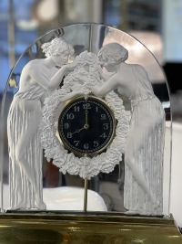 René LALIQUE Electric clock &quot;The two figurines&quot; - 1926