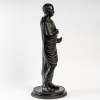 Belle et importante sculpture en ronde-bosse représentant Cicéron, bronze d’édition Chiurazzi à patine sombre circa 1880.