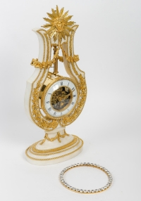 Pendule lyre en marbre et bronze, XIXème siècle