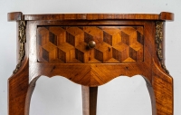 Petite table, style transition Louis XV/ Louis XI. XIXème