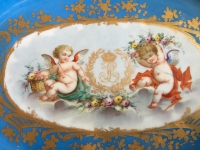 Plat en porcelaine de Sèvres, service du château des Tuileries. Réf: 281
