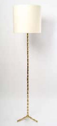 1950 Paire de lampadaires modèle &quot;Bambou&quot; en bronze doré Maison Baguès