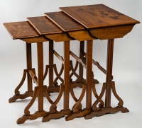 Tables gigognes de Gallé, XXème siècle
