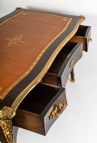 Bureau style Louis XV, XIXème.