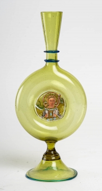Vase vénitien, couleur vert absinthe, fin XVIIIème / début XIXème