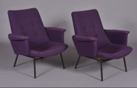 Paire de fauteuils par Pierre Guariche