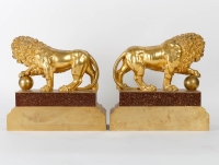 Paire de Lions Vénitiens en Bronze Doré milieu du XIXème Siècle
