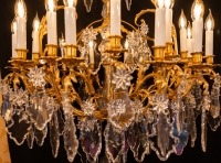 Lustre de la Maison Baccarat d’époque Napoléon III en bronze doré et décor de cristal taillé vers 1870