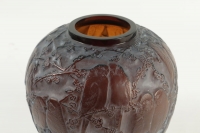 René Lalique Vase&quot; Perruches &quot; Teinté Ambre