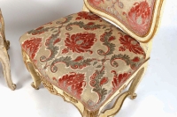 Italie - Suite de six chaises de style Louis XIV en bois mouluré et sculpté laqué vers 1800