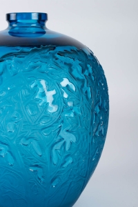 Vase « Acanthes » verre bleu électrique de René LALIQUE
