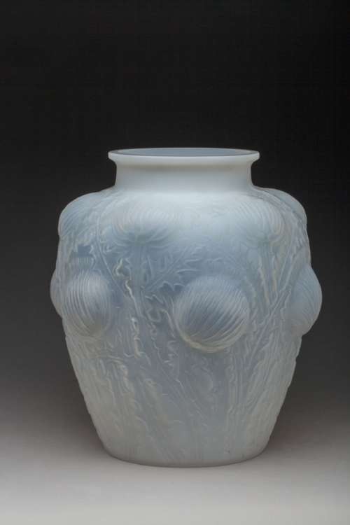 RENE LALIQUE (1860-1945) Paire de vases Donremy opalescent