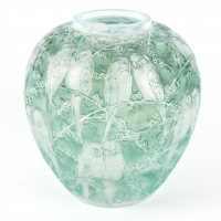 René Lalique - Vase Perruches Opalescent